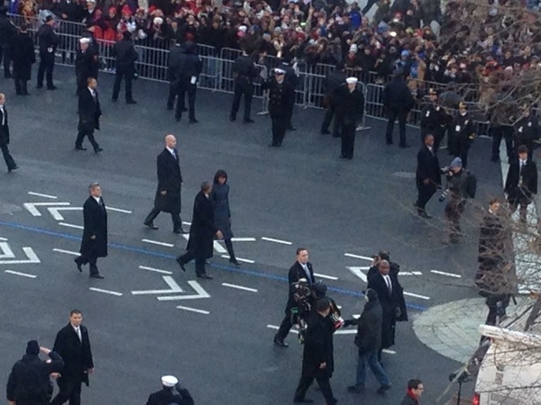 Barack & Michelle Obama Inaguration Walk 2013 - 3 Print