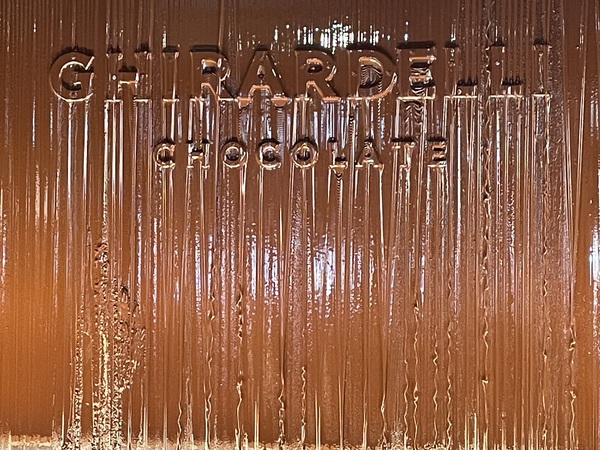 Ghirardelli Live Chocolate Drip Print