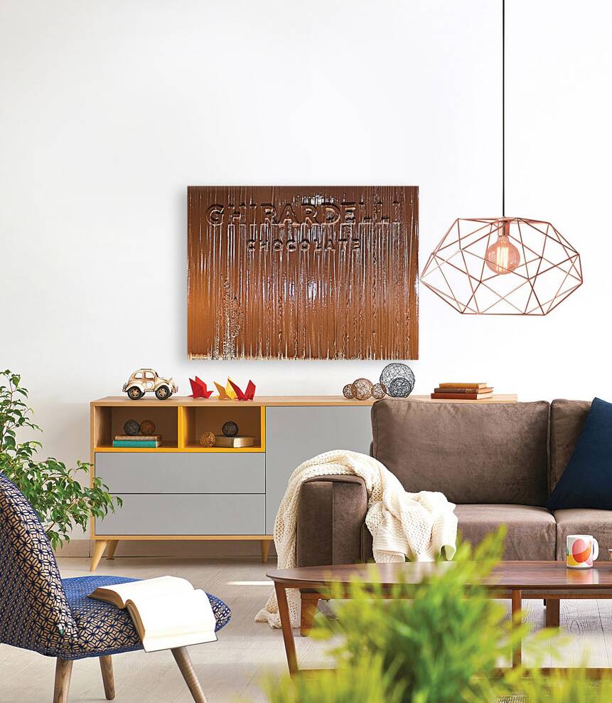 Ghirardelli Live Chocolate Drip Reproduction